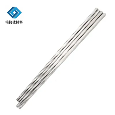 Pauzinhos de titânio